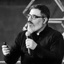 Dr. Rodrigo Martín Iglesias